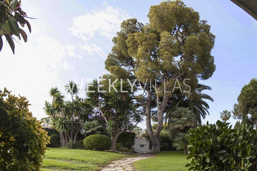 Villa Sitges Tupinetti Beach At 1 Min Walk Amaizing Garden And View Center Sitges 5 Minutes Walk エクステリア 写真